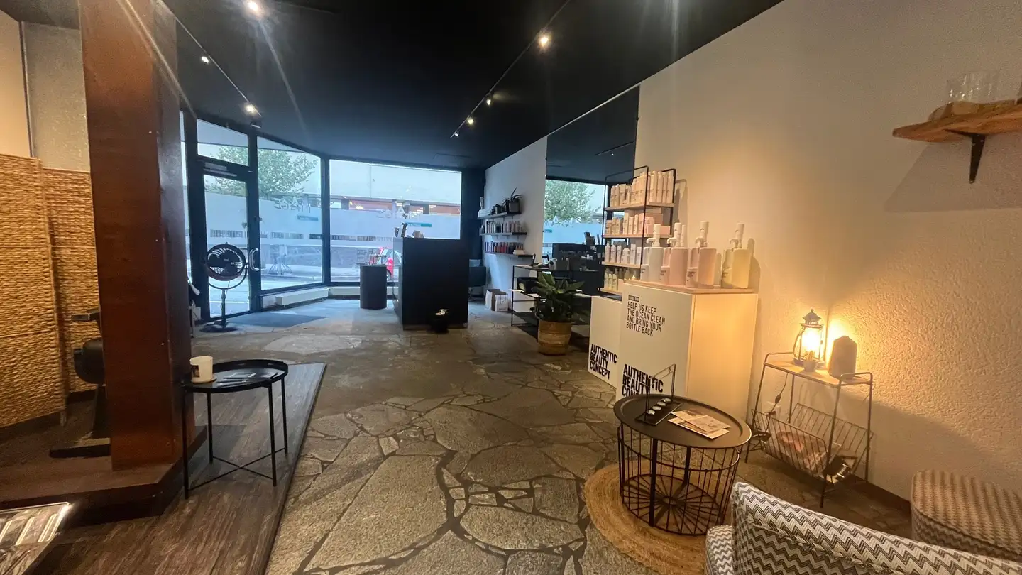 Shop for rent - Rue De La Sionge 40, 1630 Bulle - Photo 4