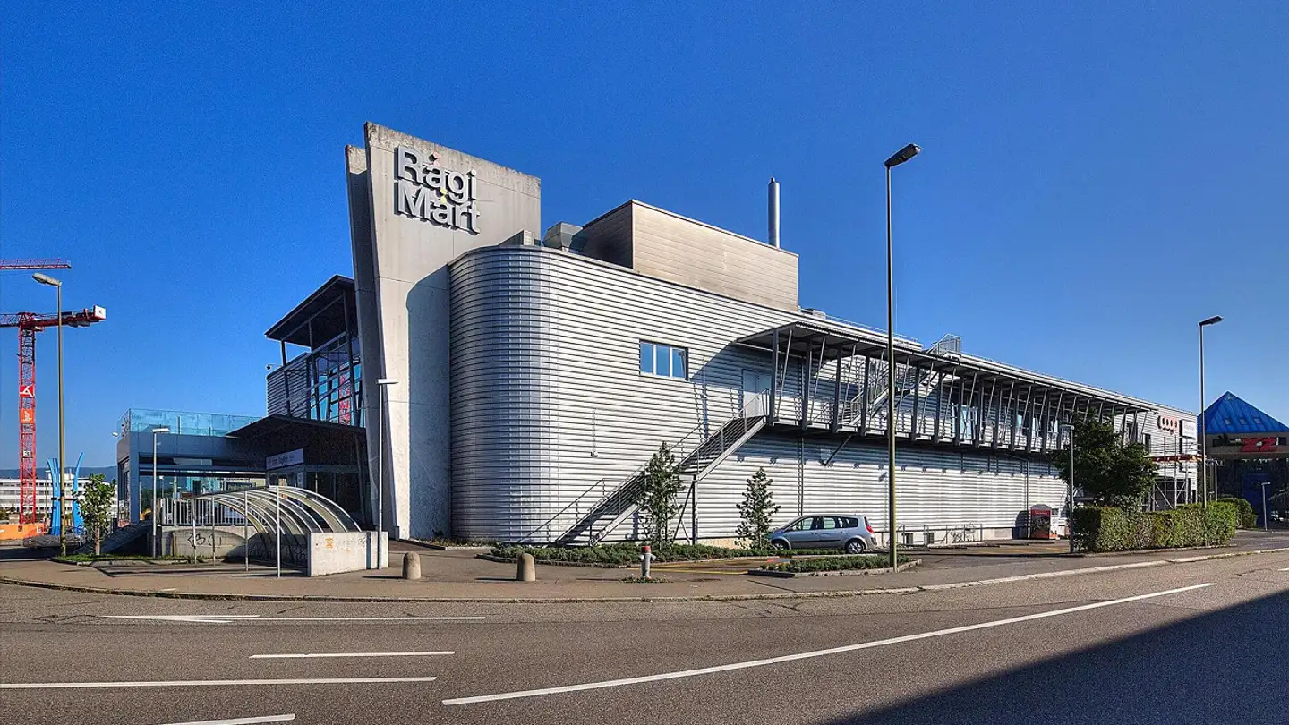 Negozio in affitto - Feldstrasse 2, 8105 Regensdorf