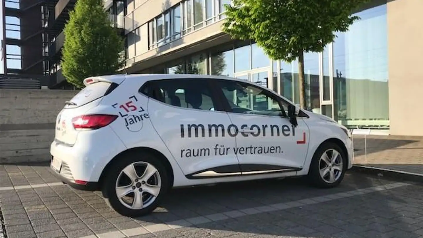 Tiefgaragenstellplatz mieten - Strehlgasse 20, 8600 Dübendorf