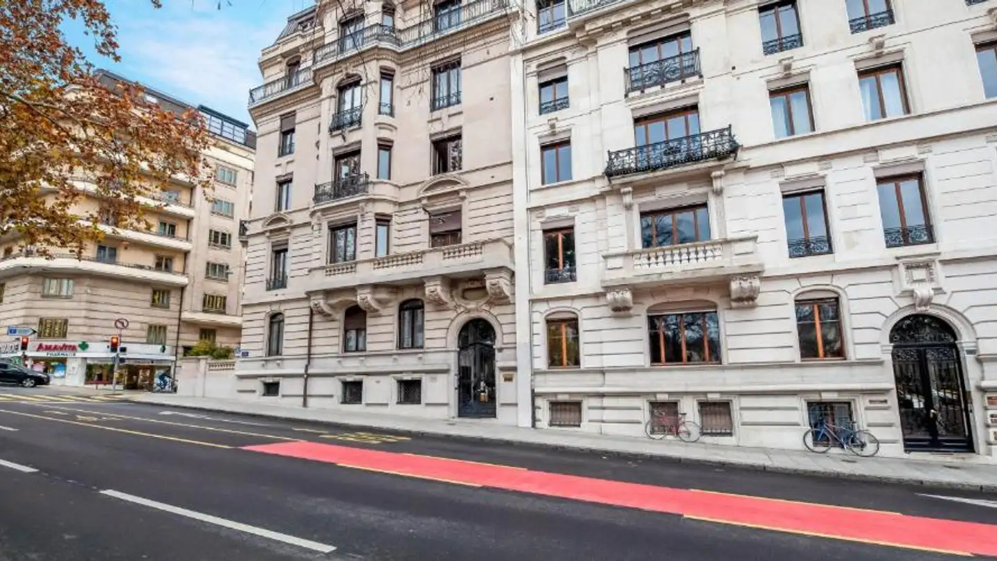 Outdoor parking space for rent - 1205 Genève