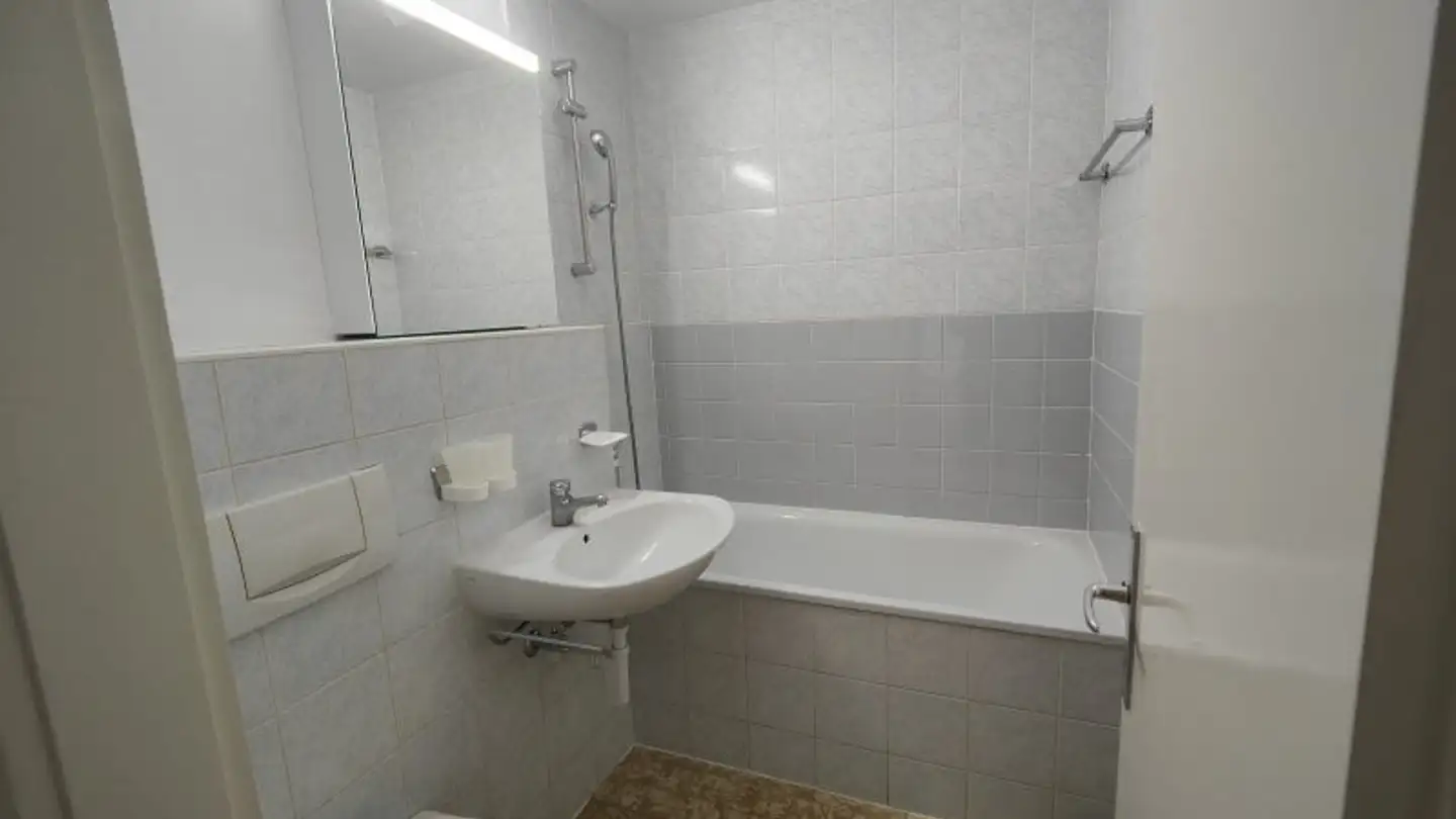 Appartement à louer - Route Du Tonkin 14a, 1870 Monthey - Photo 4