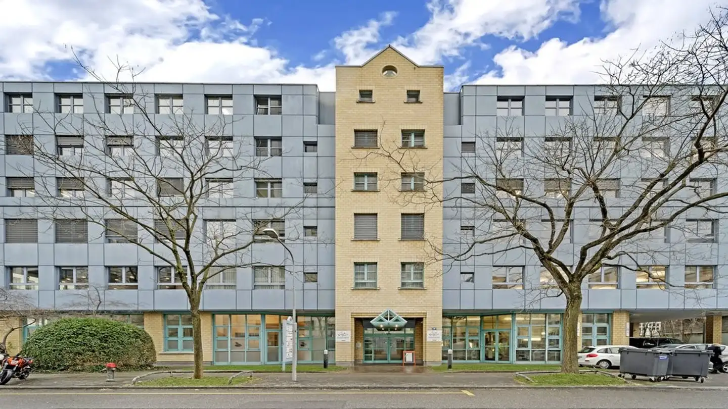 Office space for rent - Albulastrasse 47, 8048 Zürich