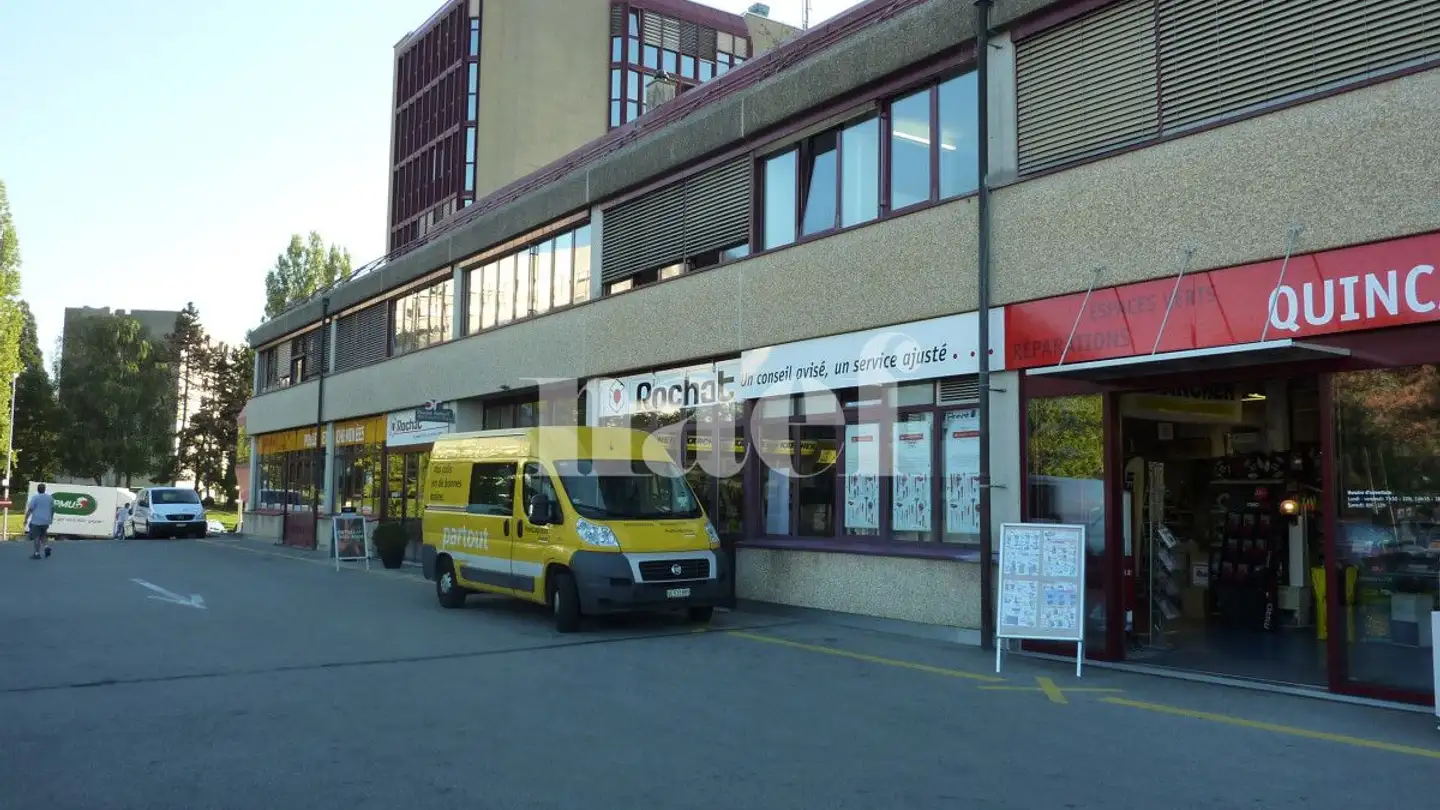 Commercial à louer - Route De Divonne 48, 1260 Nyon
