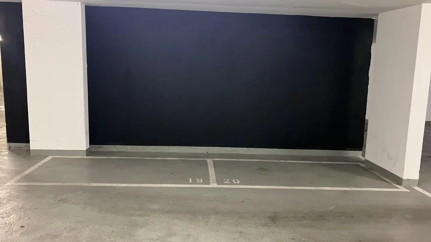 Überdachter Motorradparkplatz mieten - Chemin De La Bessonnette 7, 1224 Chêne-Bougeries - Foto 3
