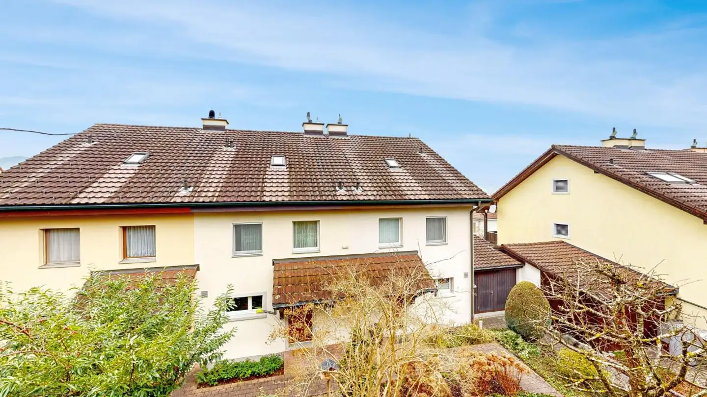 Stepped house for sale - 5707 Seengen