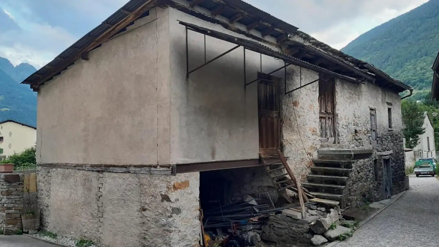 Constructible plot for sale - 6713 Malvaglia - Photo 2