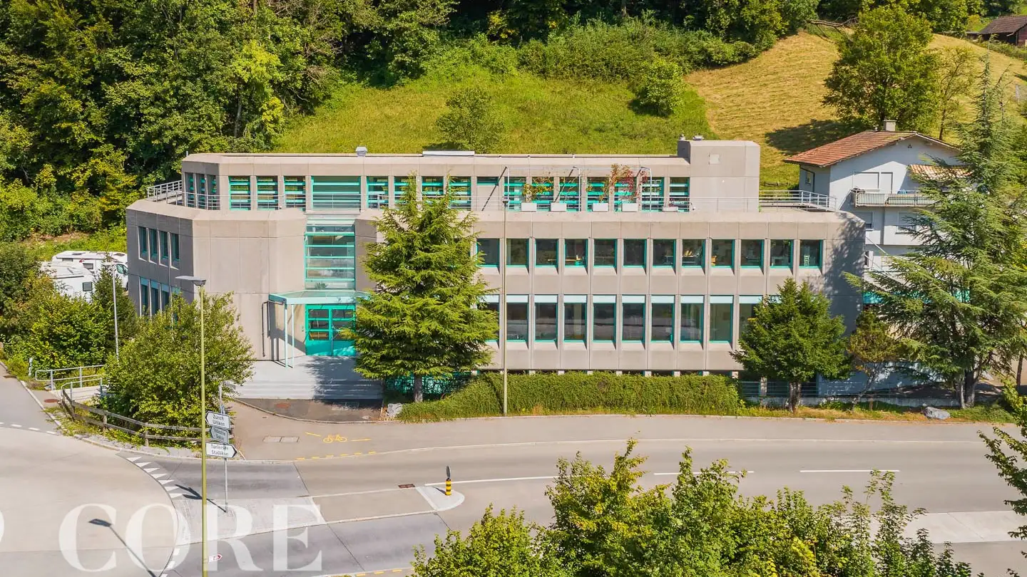 Gewerbe mieten - Luegisland 11, 8143 Stallikon - Foto 3