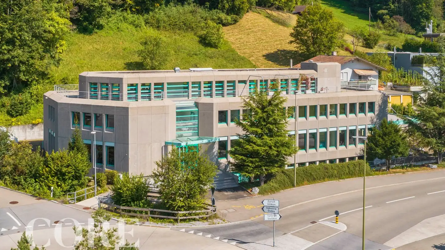 Gewerbe mieten - Luegisland 11, 8143 Stallikon - Foto 4