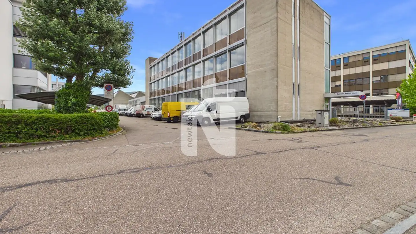 Office space for rent - Römerstrasse, 4153 Reinach BL