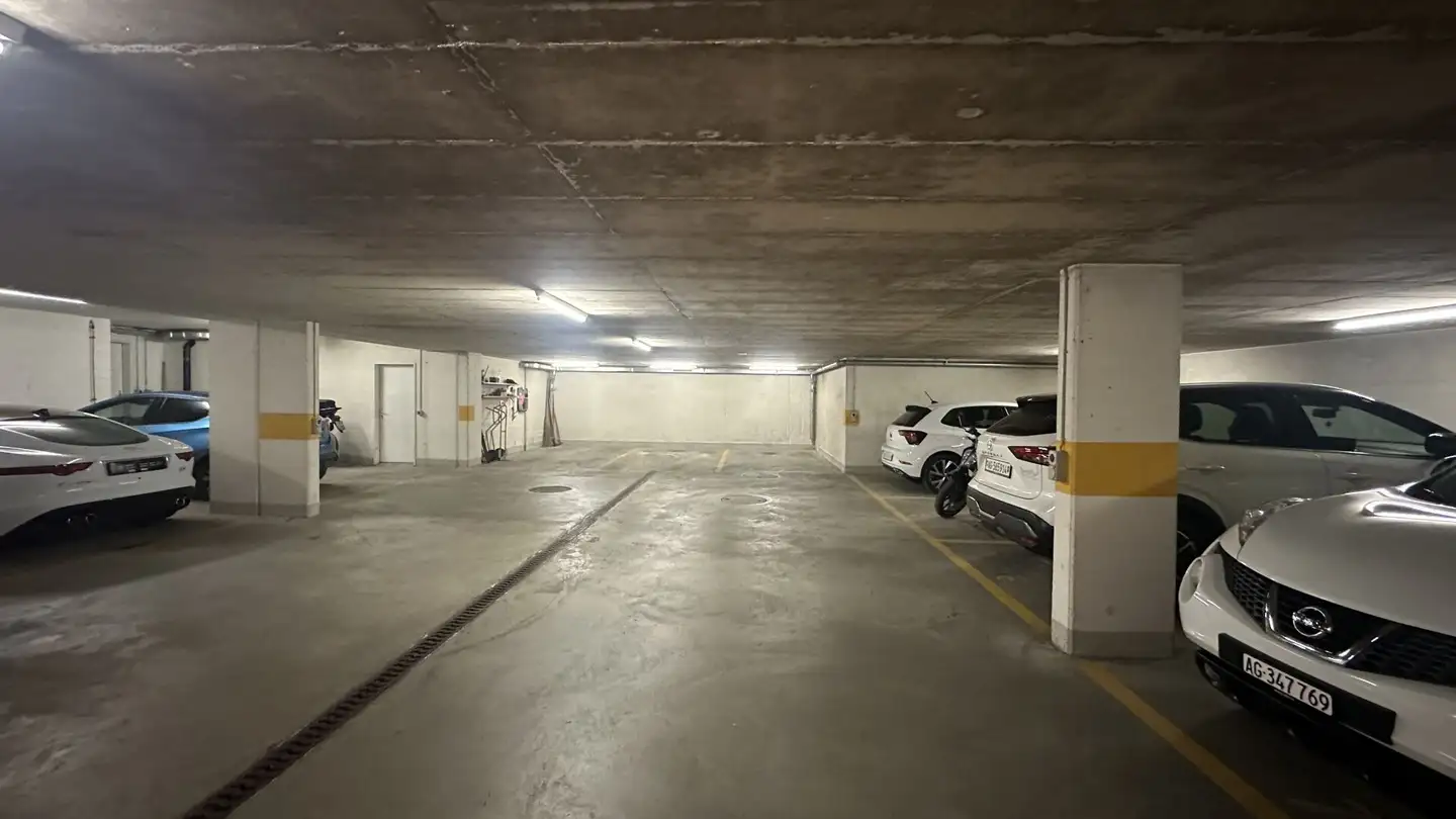 Garage individuel à louer - Schützenstrasse 7, 8962 Bergdietikon
