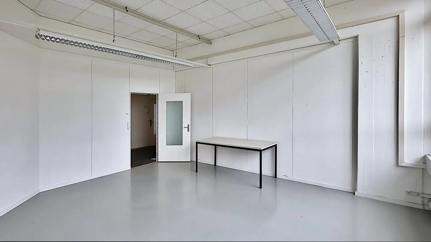 Commerciale in affitto - Eichtalstrasse 59, 8634 Hombrechtikon - Photo 3