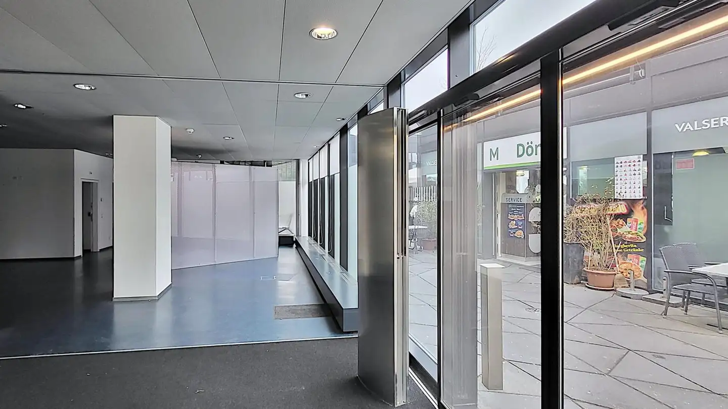Commercial for rent - Bahnhofstrasse 140, 8620 Wetzikon ZH