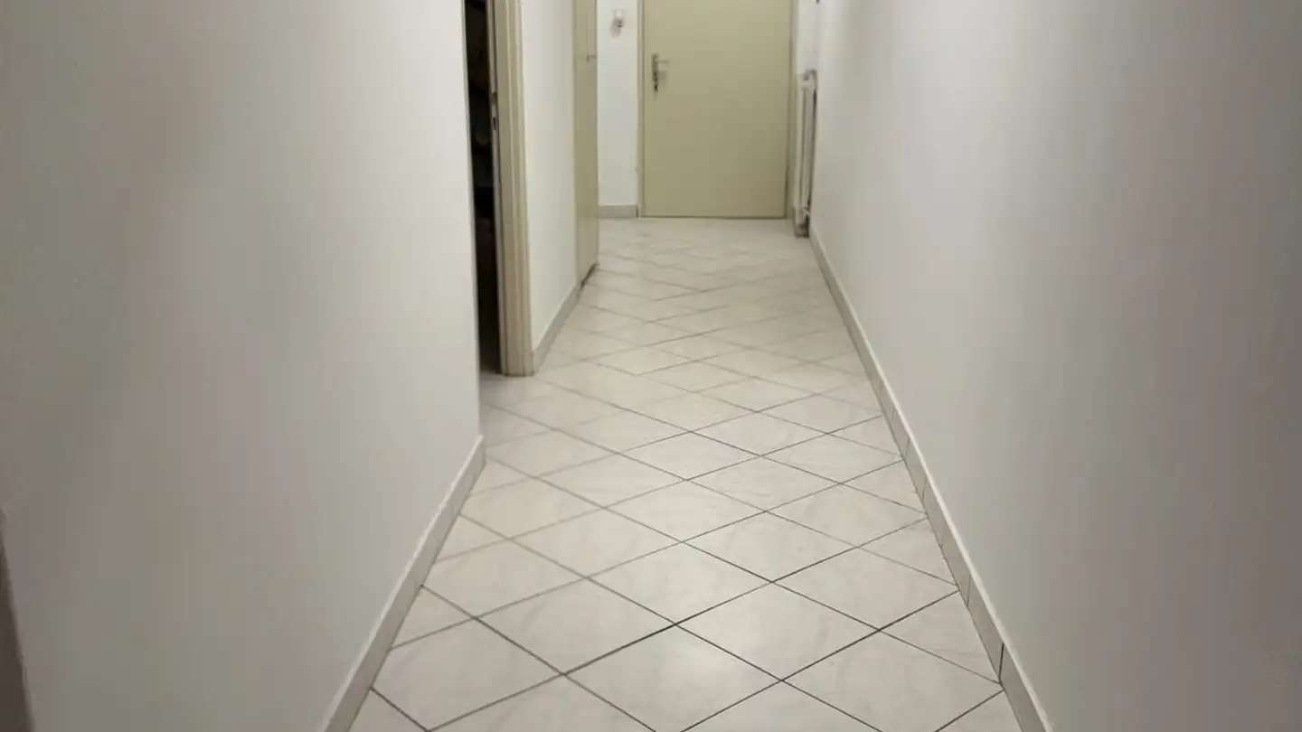 Wohnung mieten - Via Del Tiglio, 6512 Giubiasco - Foto 2
