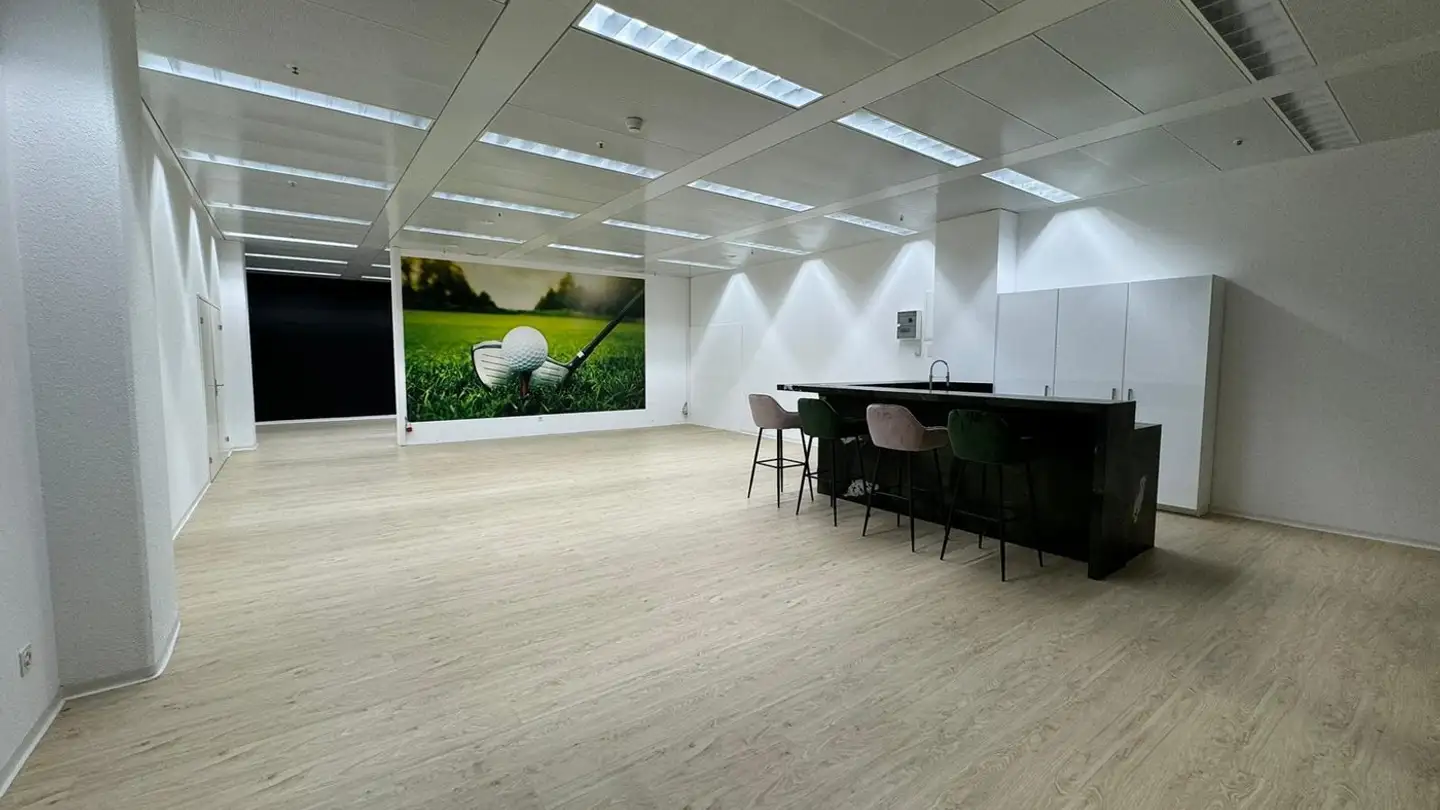 Commercial à louer - Thurgauerstrasse 117, 8152 Glattpark (Opfikon)