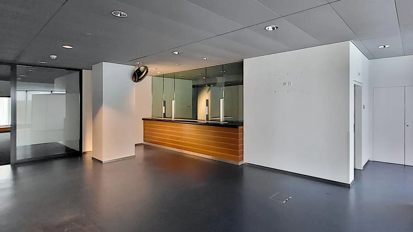 Commercial for rent - Bahnhofstrasse 140, 8620 Wetzikon ZH