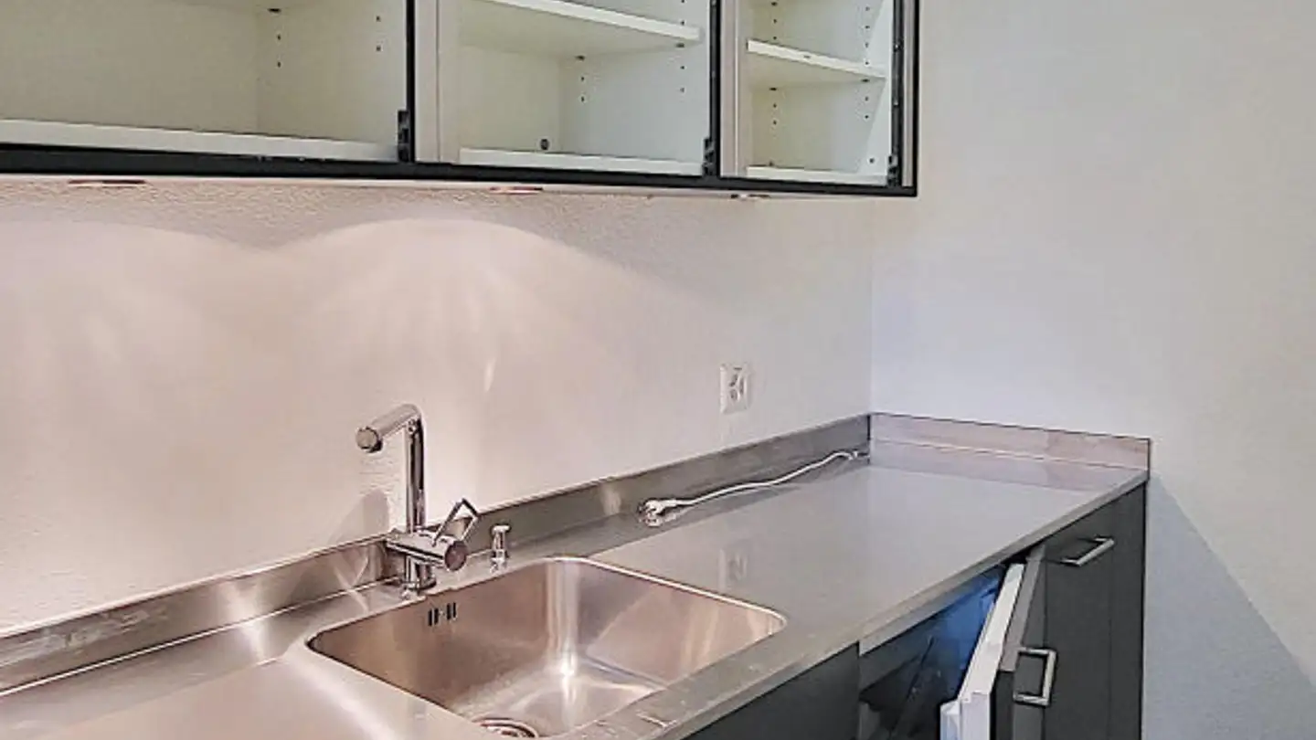 Gewerbe mieten - Bahnhofstrasse 140, 8620 Wetzikon ZH - Foto 2