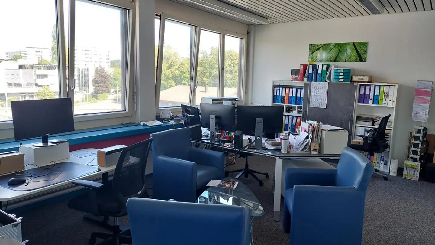 Bureau à louer - Gewerbestrasse 5, 5034 Suhr