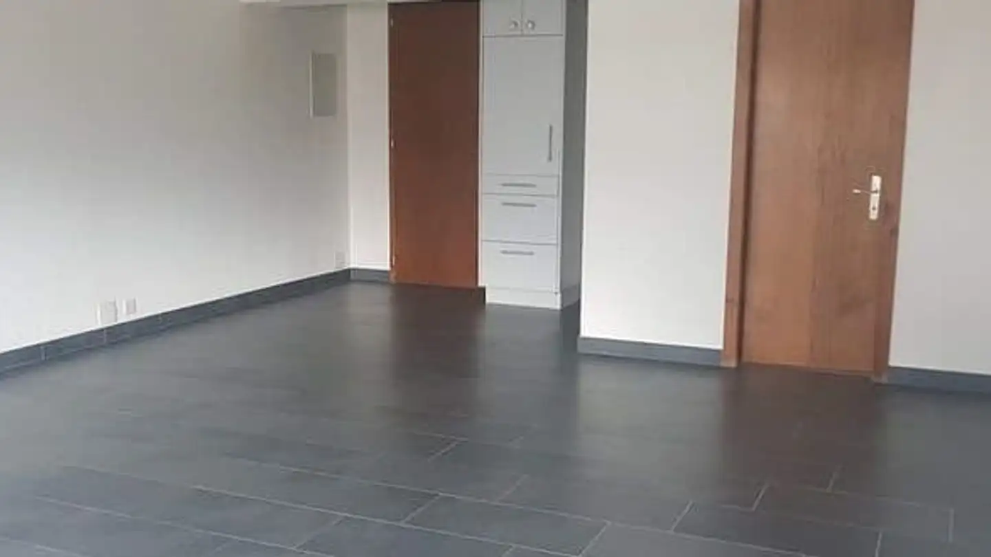 Studio for rent - Avenue Des Grandes Maresches, 1920 Martigny - Photo 2