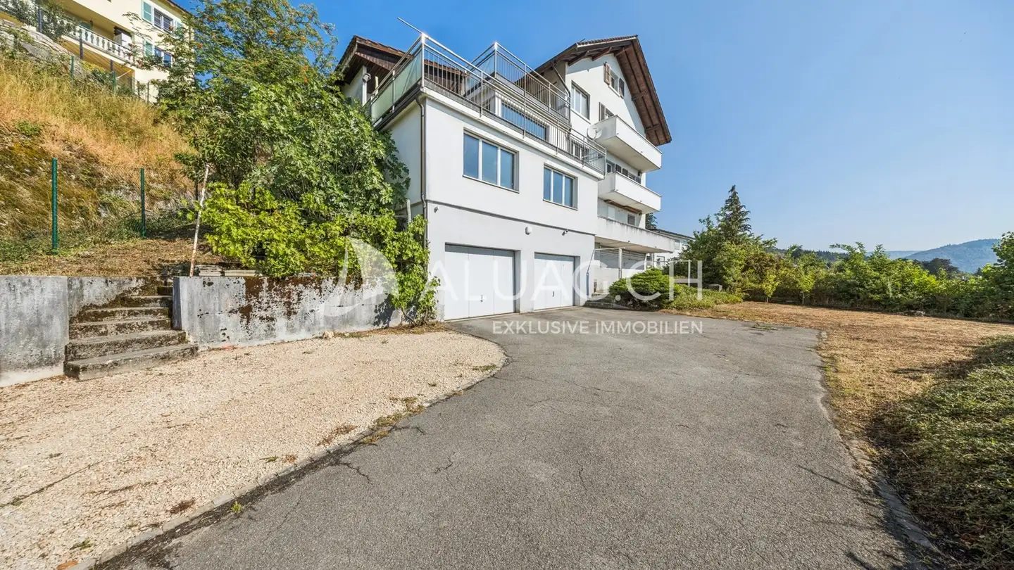 Residential building for sale - 2533 Evilard