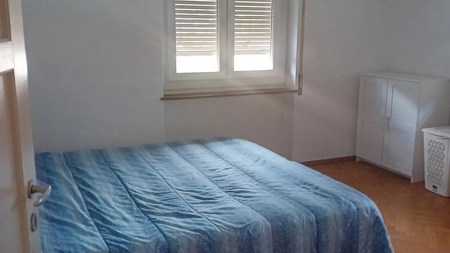 Single room for rent - Piazzale Stadio, 6500 Bellinzona