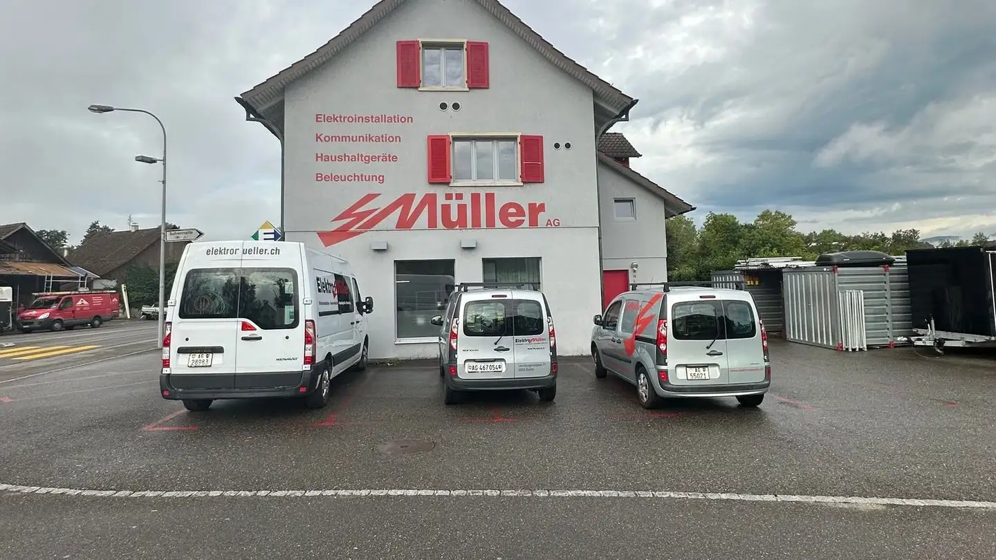 Edificio ad uso misto in vendita - Lenzburgerstrasse 11, 5033 Buchs AG - Photo 2