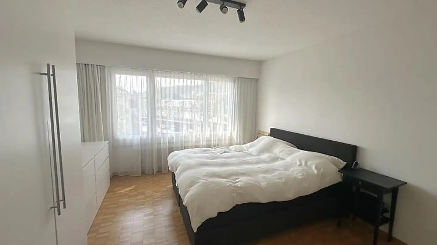 Möblierte Wohnung mieten - 8117 Fällanden