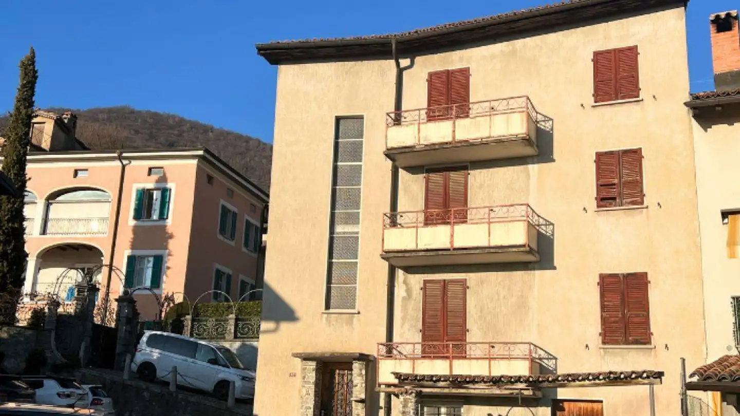 Single house for sale - 6835 Morbio Superiore