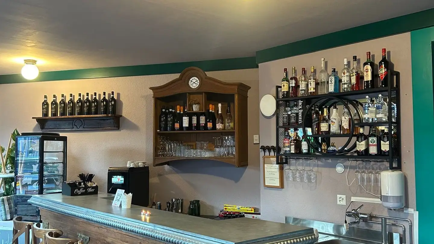 Bar à louer - Bahnhofstrasse 21, 3800 Unterseen
