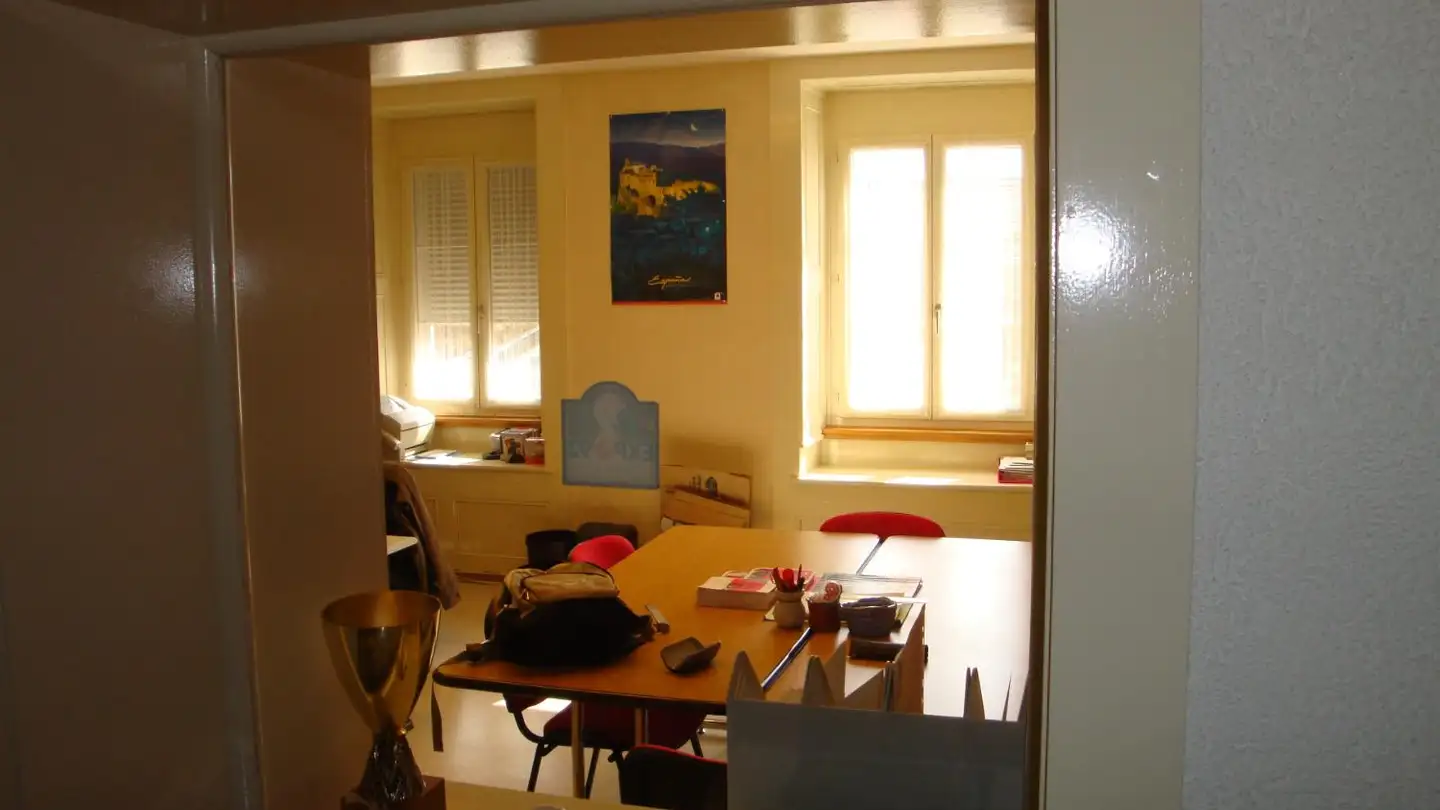 Commerciale in affitto - Rue De La Serre 3, 2000 Neuchâtel