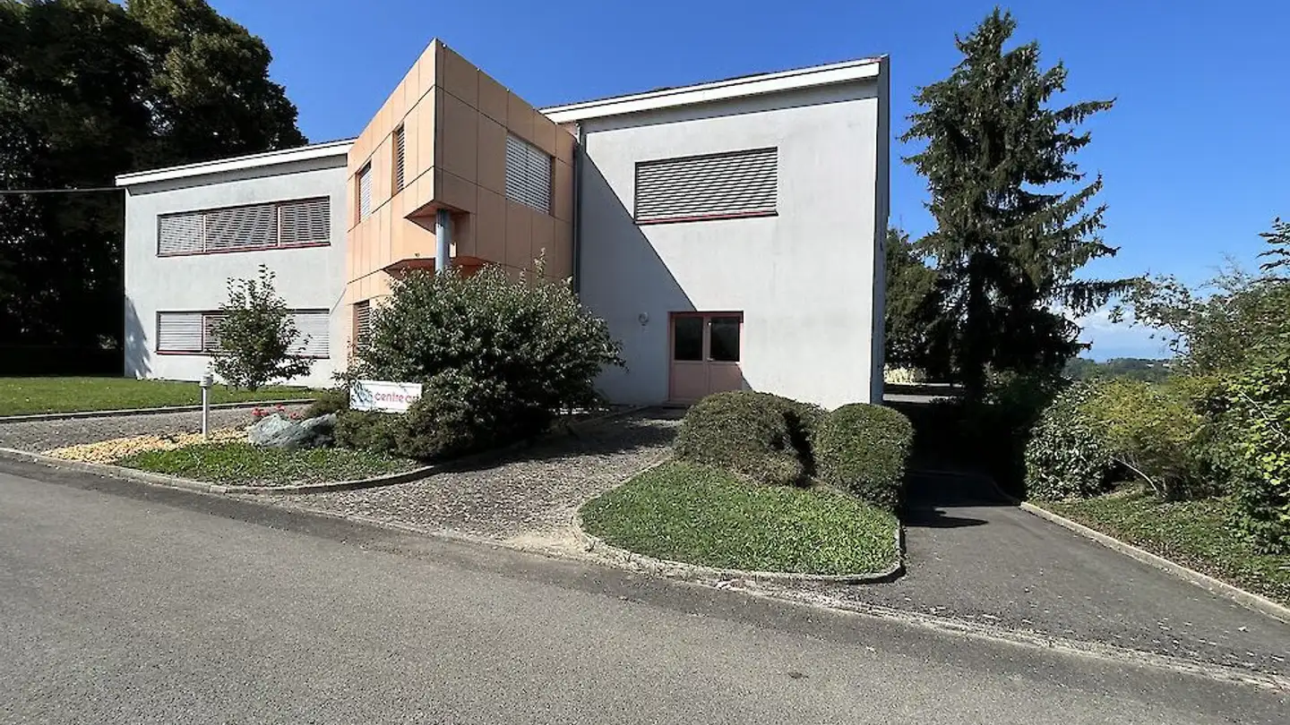 Commercial à louer - Les Grands-Champs 30, 1483 Montet (Broye)