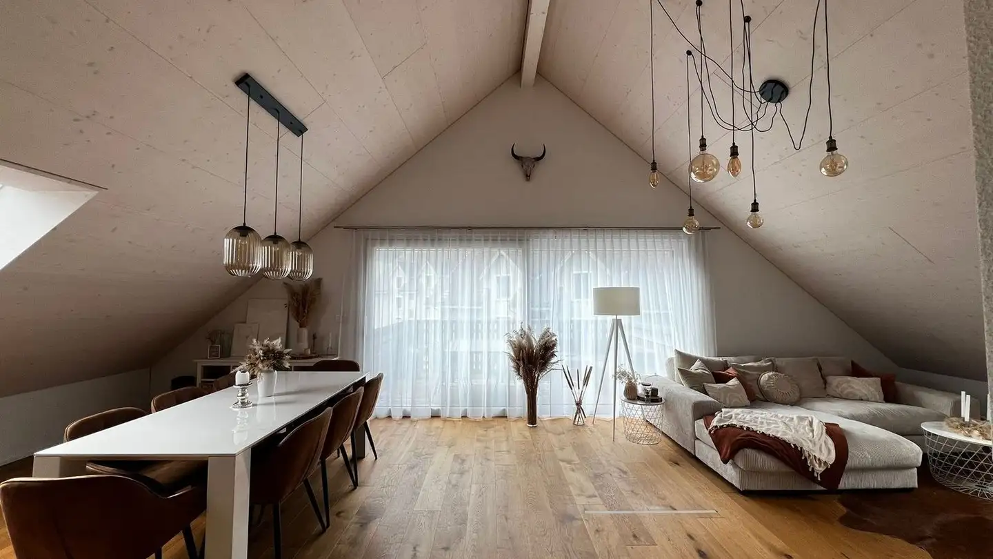 Dachgeschosswohnung mieten - Wilerstrasse 29, 9554 Tägerschen