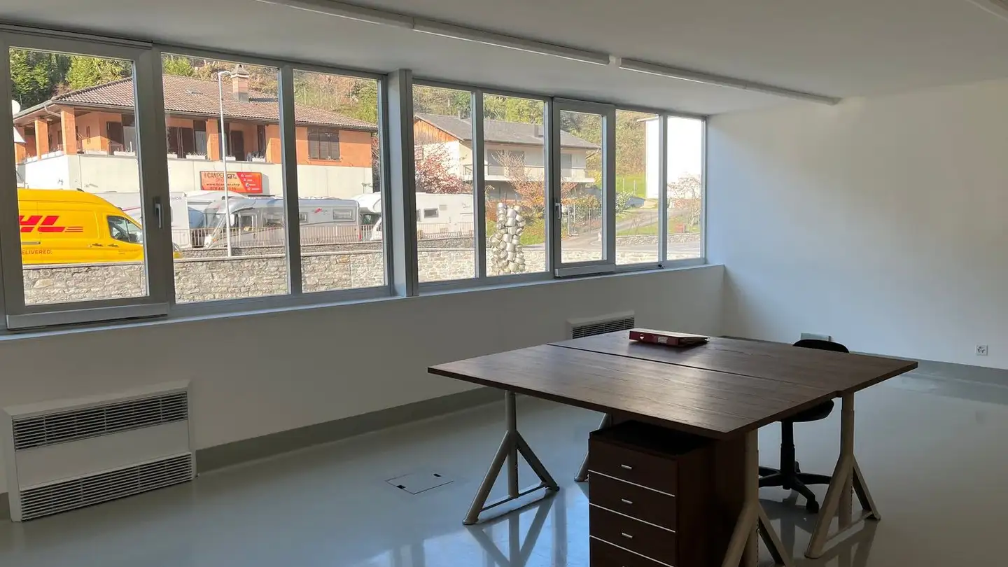 Proprietà industriale in affitto - Via Centro Sportivo 2, 6537 Grono - Photo 2