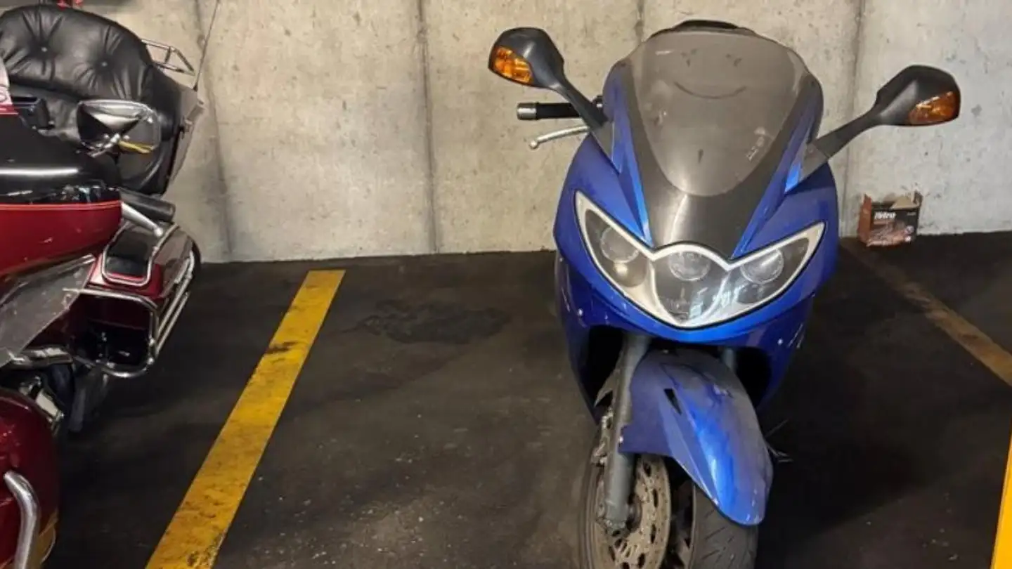 Indoor motorbike parking space for rent - Schachenweidstrasse 105, 6030 Ebikon