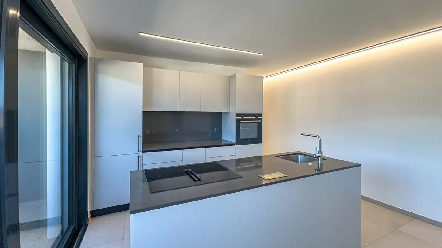 Apartment for sale - 6600 Locarno - Photo 2