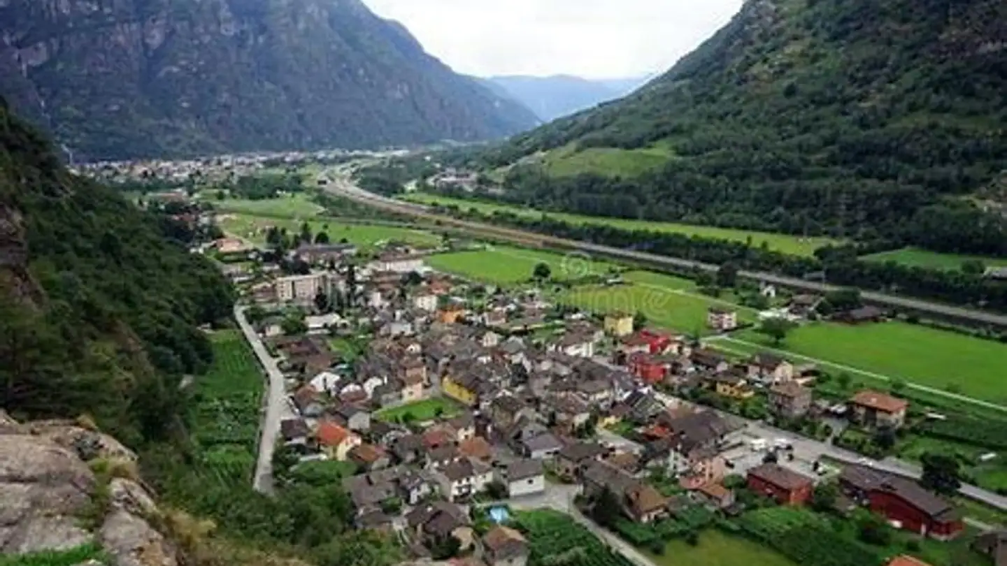 Terreno edificabile in vendita - La Mónda 15, 6703 Osogna