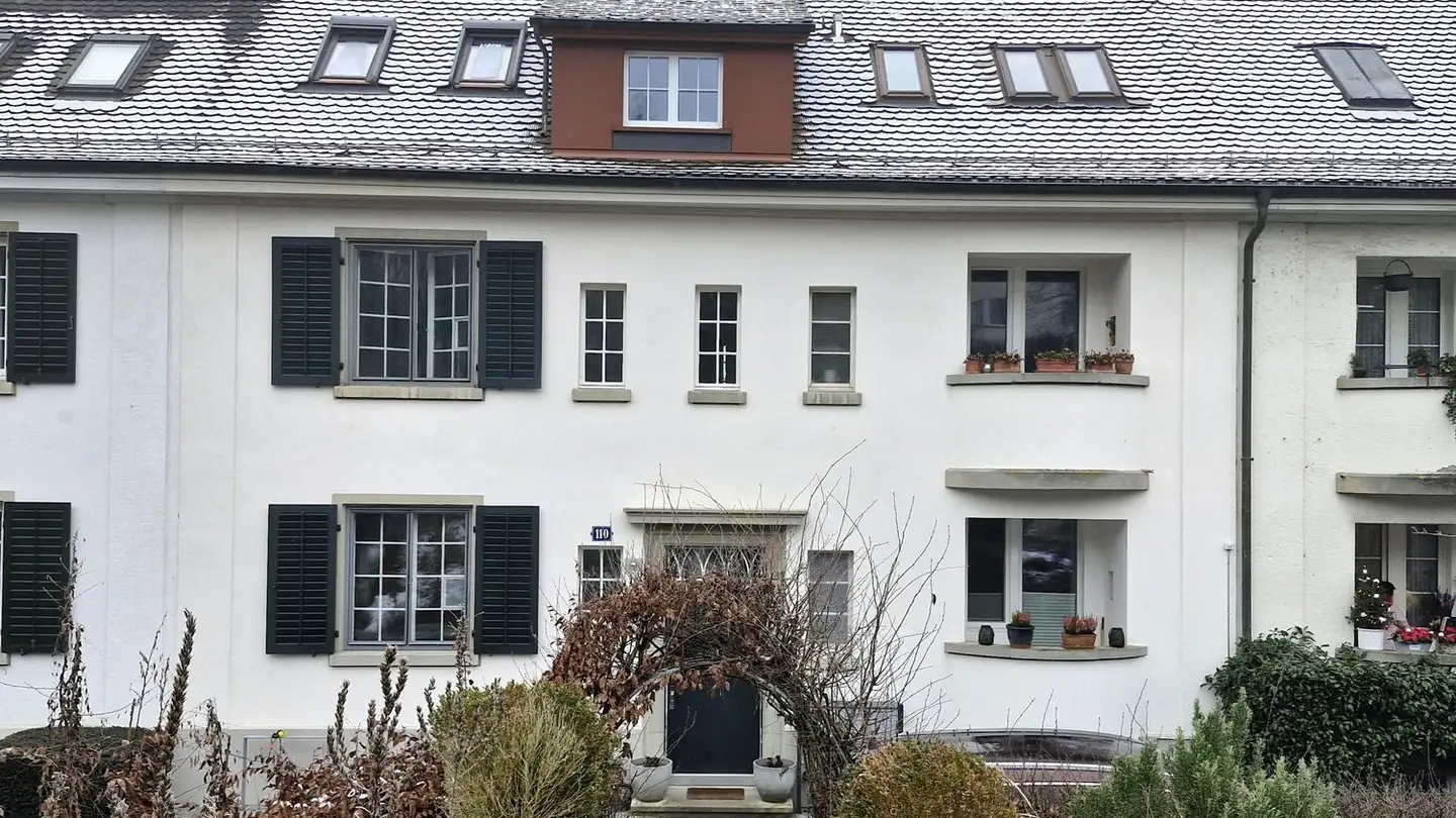 Dachgeschosswohnung mieten - Limmattalstrasse 110, 8049 Zürich