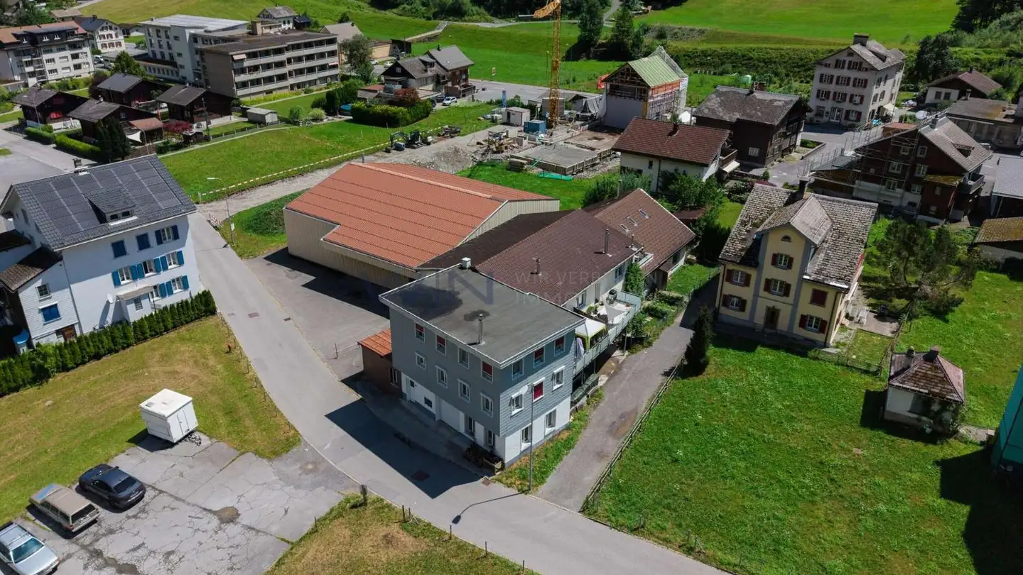 Immeuble résidentiel à vendre - 8783 Linthal