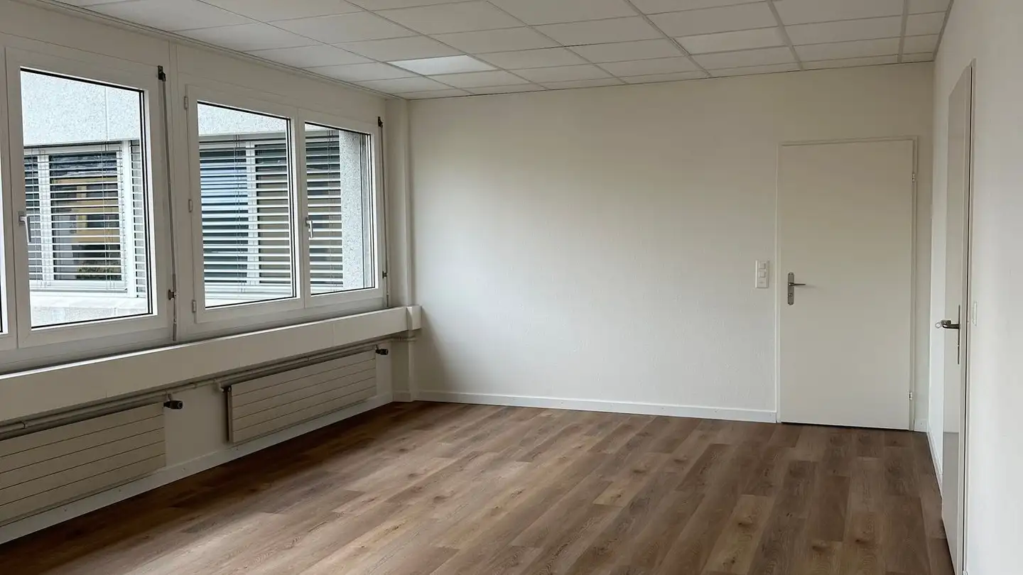 Bureau à louer - Baarermattstrasse 6, 6340 Baar