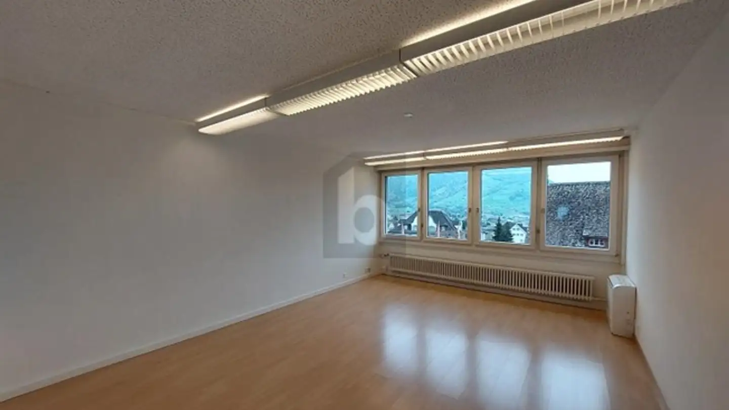 Bureau à louer - 6430 Schwyz - Photo 2