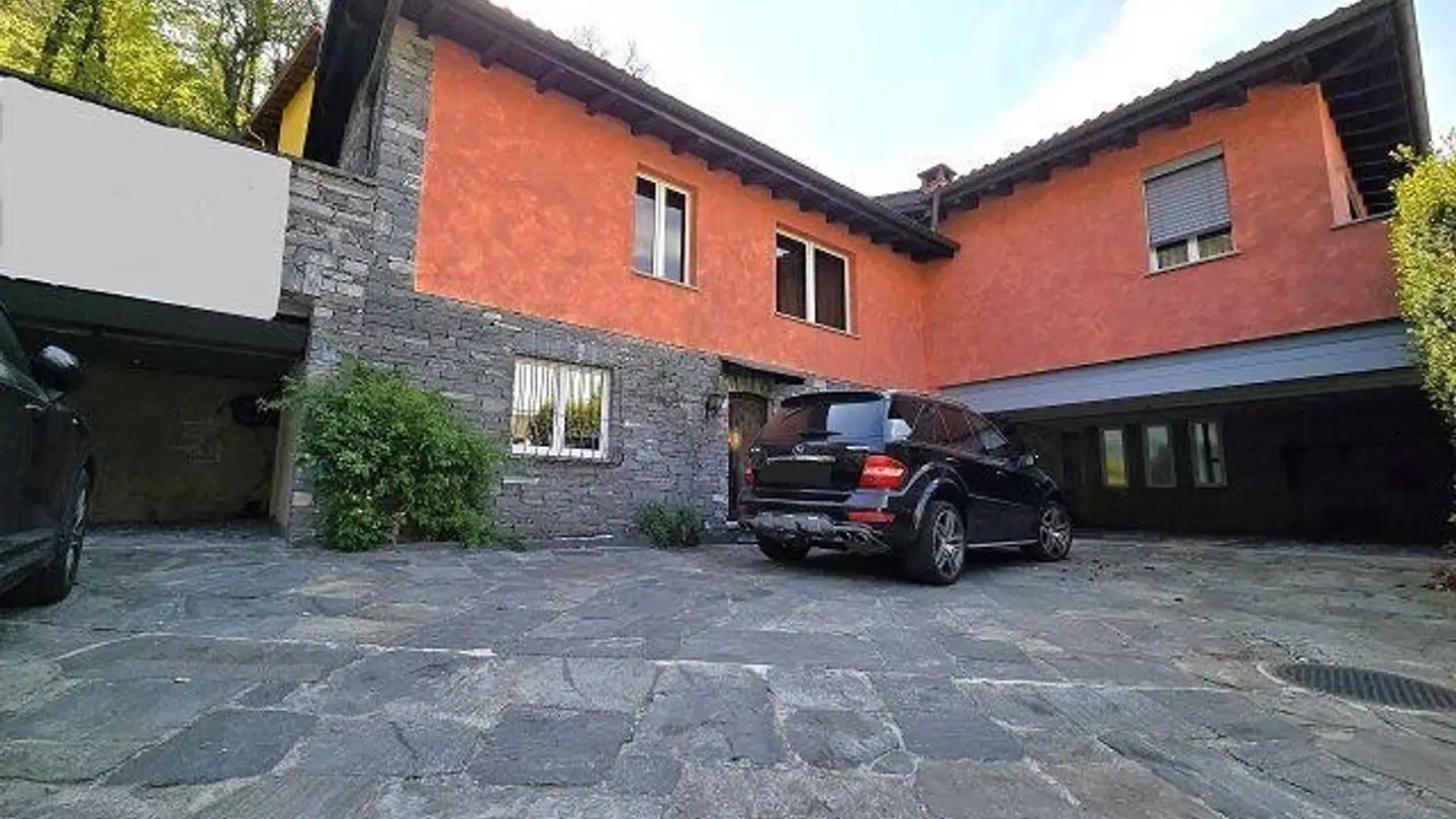 Edificio residenziale in vendita - 6652 Tegna