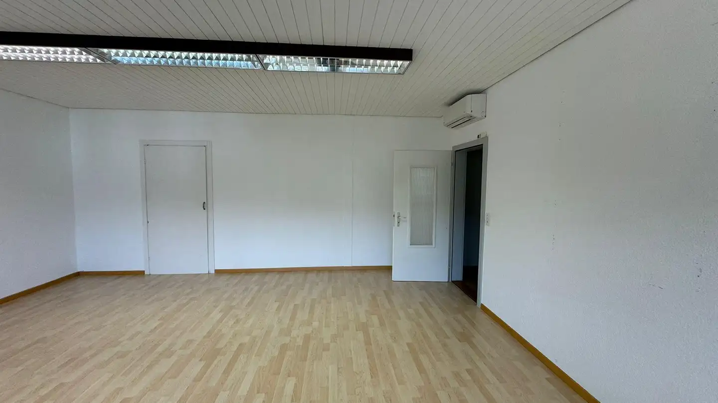 Office space for rent - Bahnhofplatz 10, 8853 Lachen SZ - Photo 3