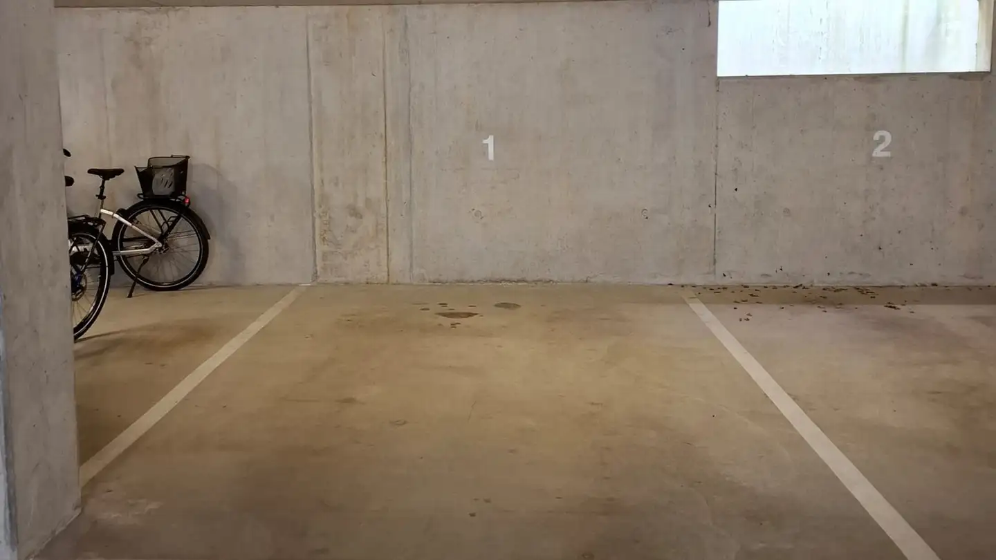 Place de parking souterraine à louer - Pappelweg 4, 4950 Huttwil - Photo 2