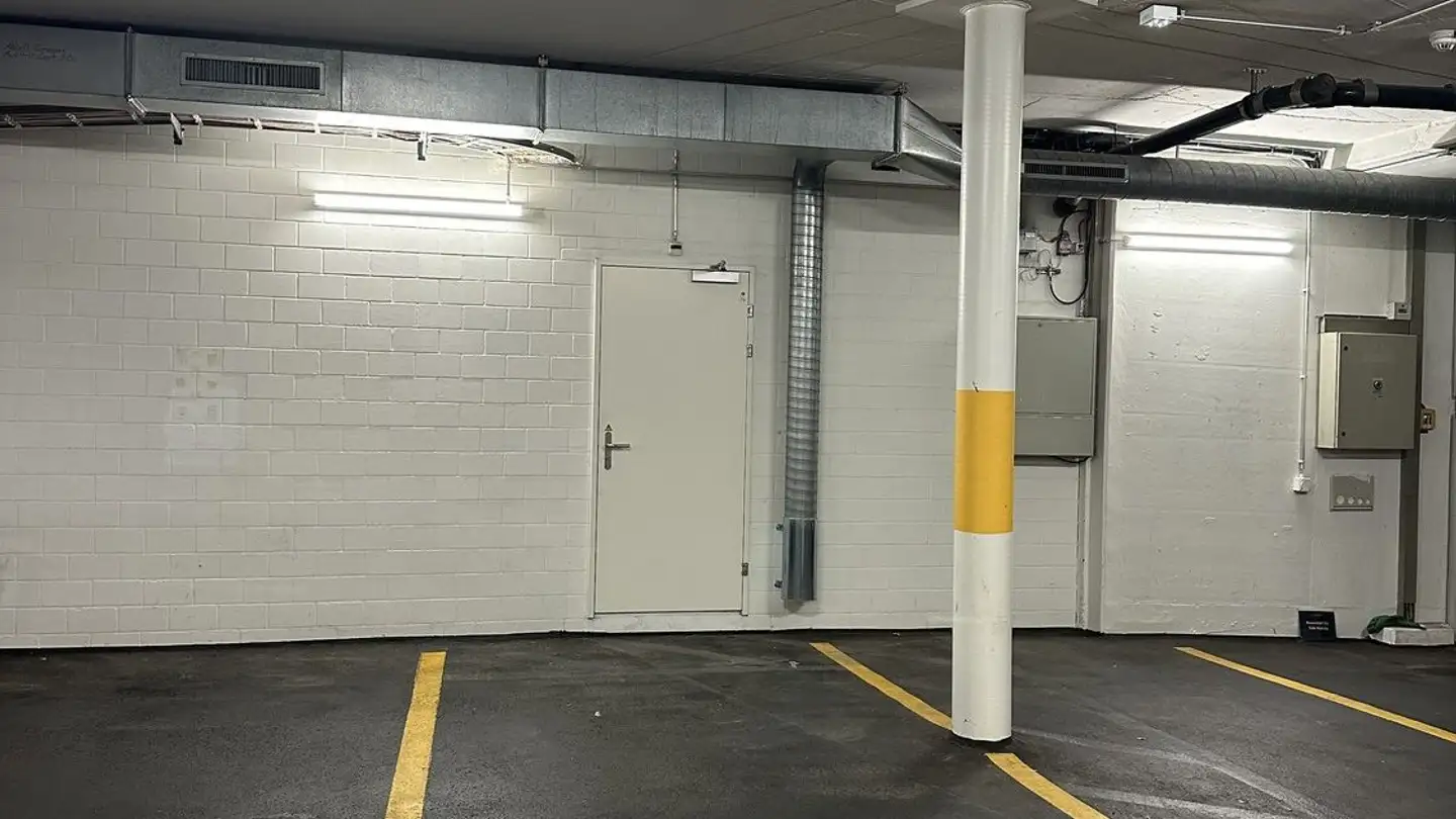Parcheggio esterno in affitto - Tessinerplatz 7, 8002 Zürich