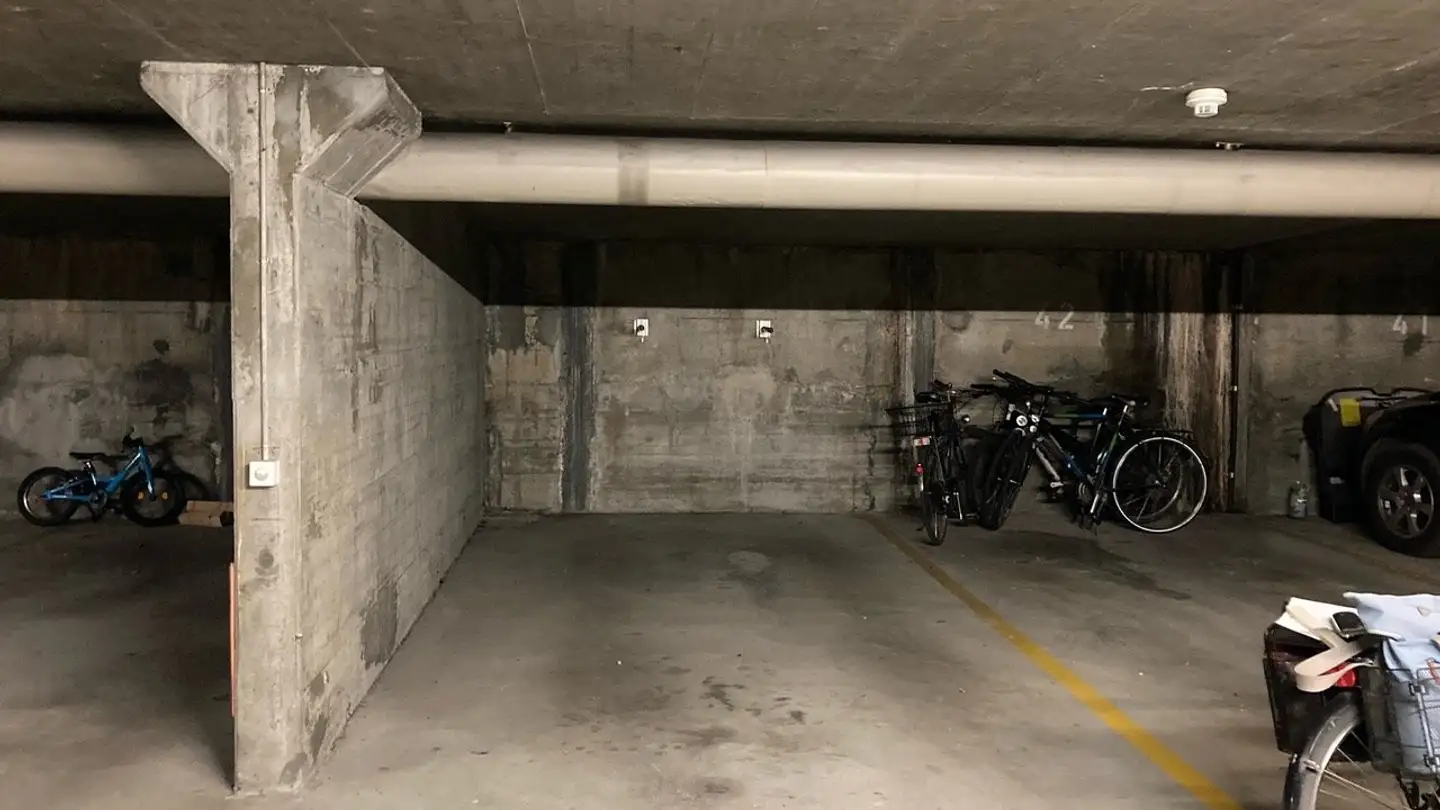 Place de parking souterraine à louer - Hintere Engehaldenstrasse 74, 3004 Bern - Photo 2