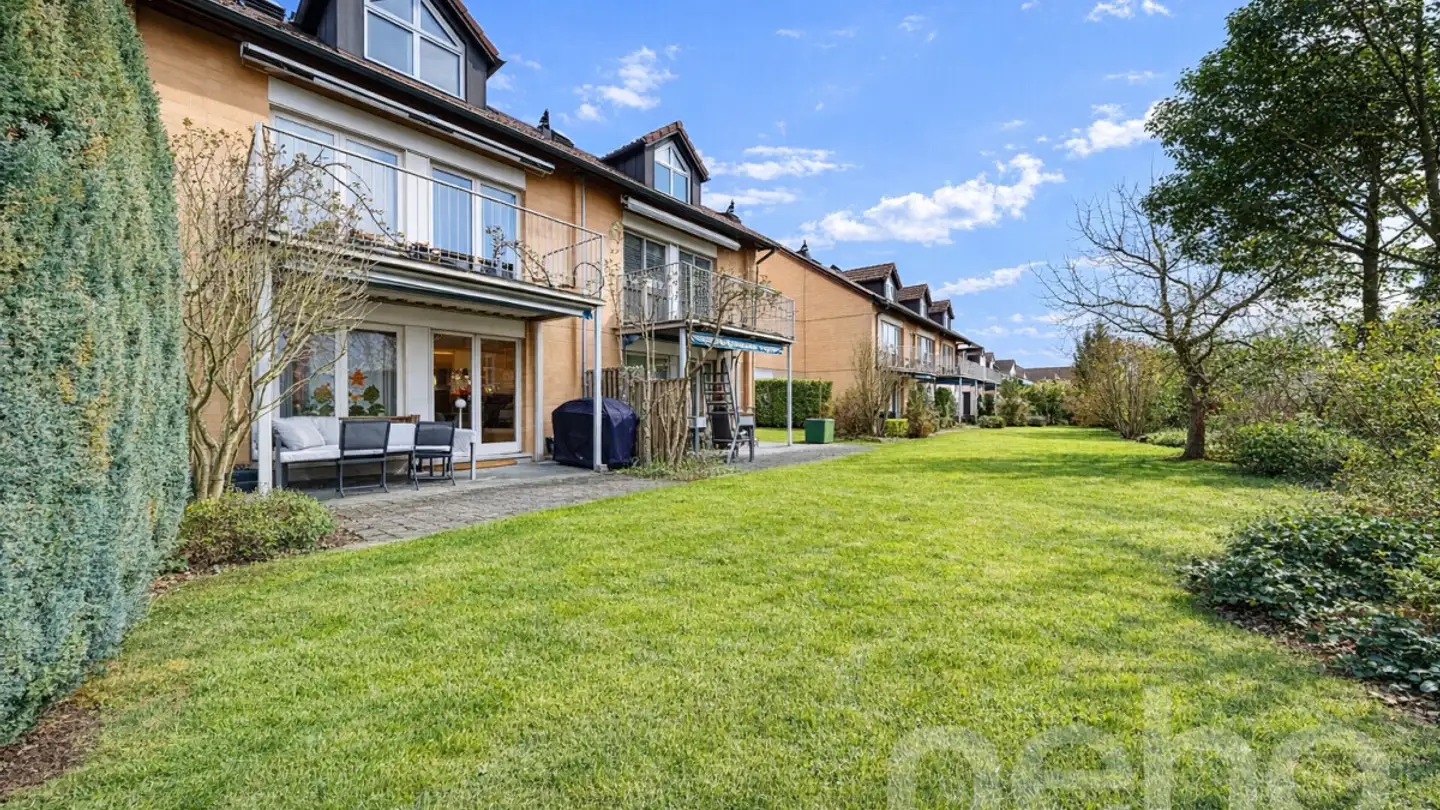 Stepped house for sale - 8303 Bassersdorf