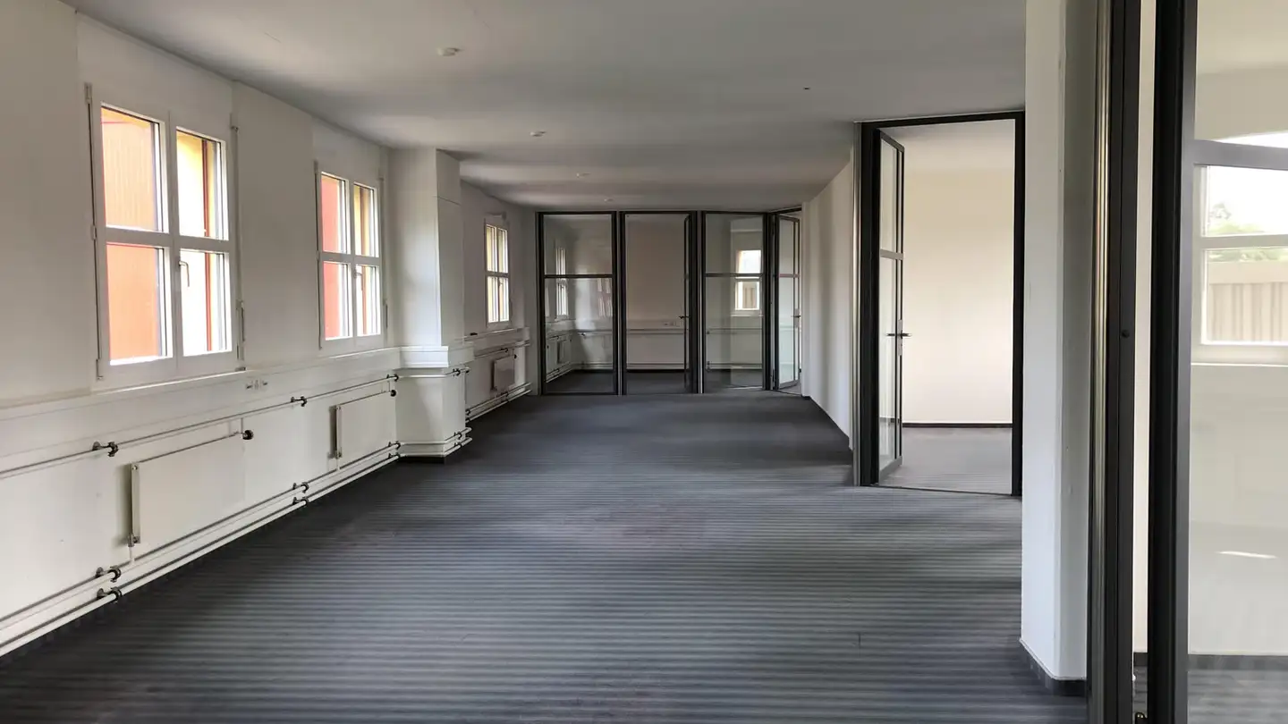 Commercial à louer - Buchmattstrasse 19, 3400 Burgdorf - Photo 2
