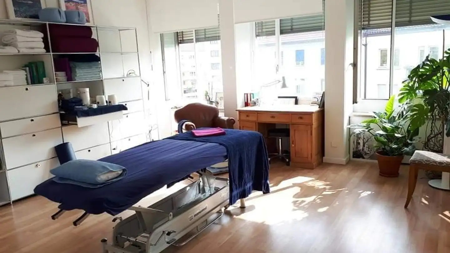 Commercial à louer - 8003 Zürich - Photo 2