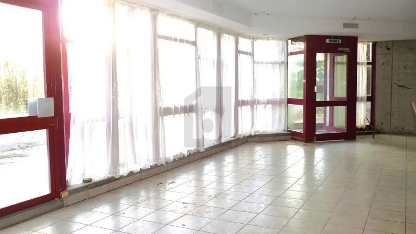 Restaurant for rent - 1073 Savigny - Photo 3