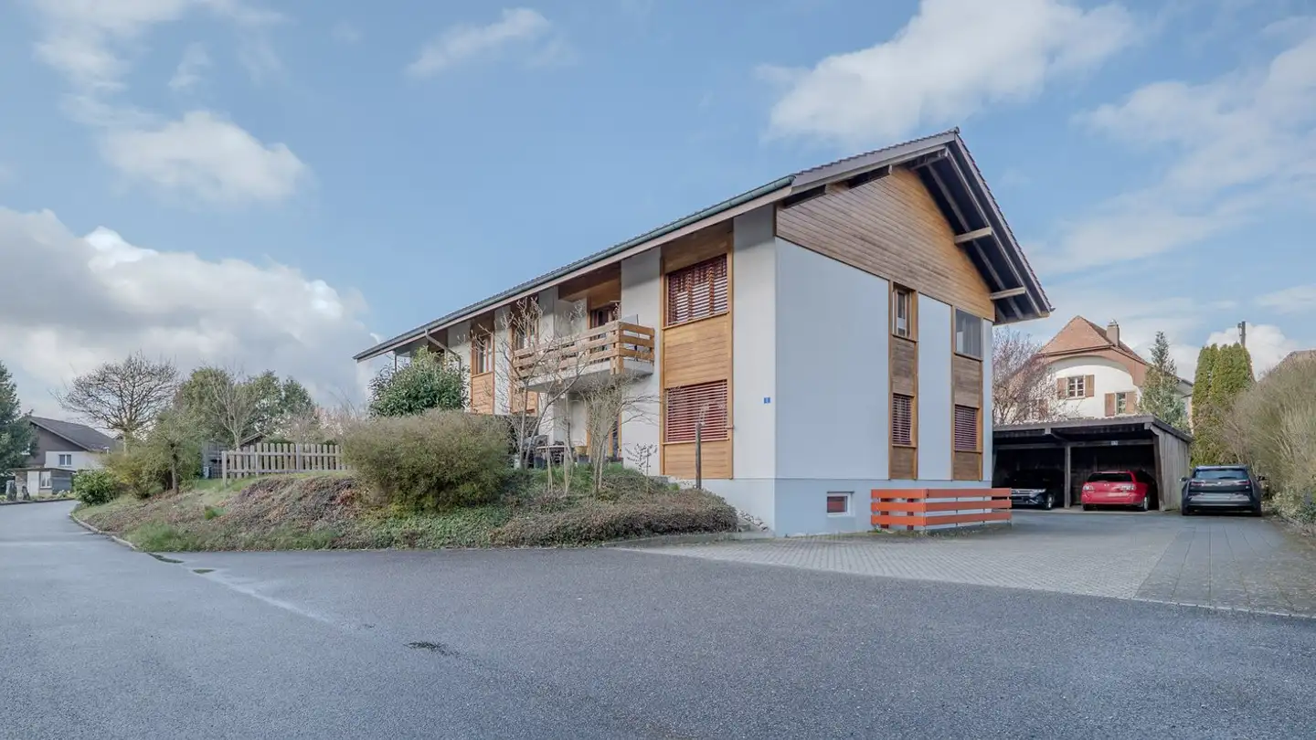 Überdachter Parkplatz mieten - Rosenweg 1, 3373 Heimenhausen