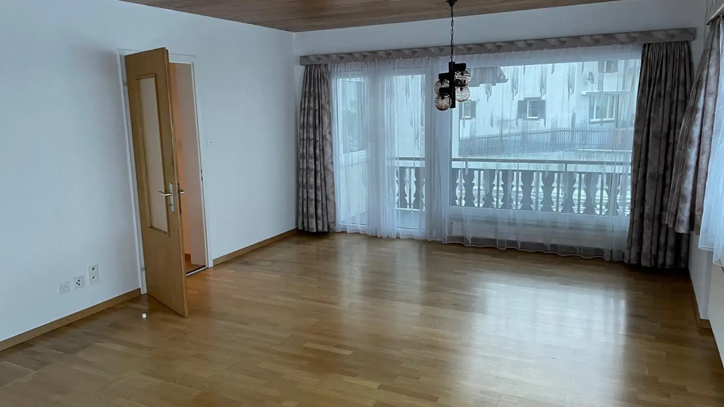 Penthouse for rent - Veia Sur Tocf 10, 7460 Savognin - Photo 2